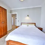 Nirvana Quarto em Acomodações Particulares